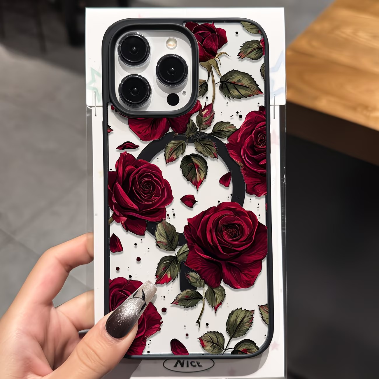 Vintage Red Rose Floral Patter - đánh giá và giá Phone Cases Vintage